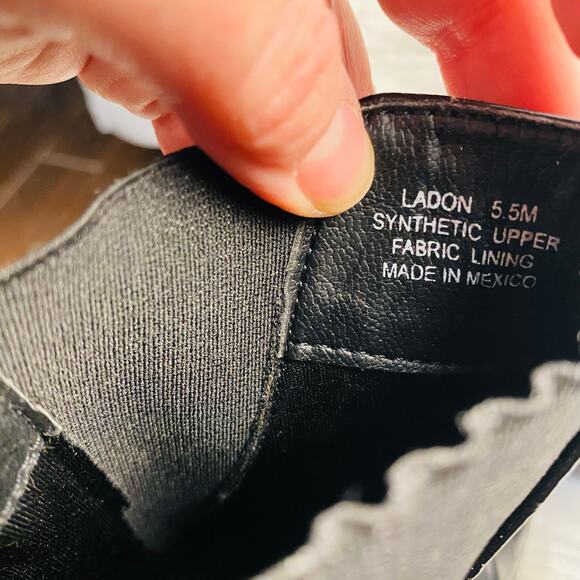 Steve Madden Ladon Black‎ Faux Leather Platform Chelsea Lug Sole Boot Size 5.5 - Picture 9 of 9